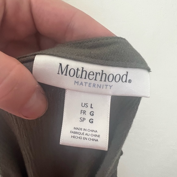 NWOT Motherhood maternity olive green 3/4 sleeve top size large - Picture 7 of 7